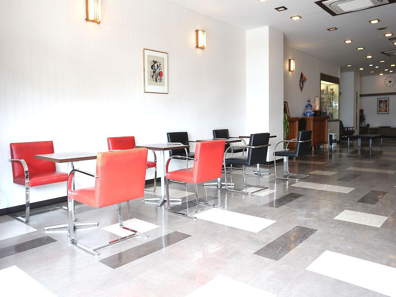 Sakuraya Hotel Хатсукаичи Екстериор снимка