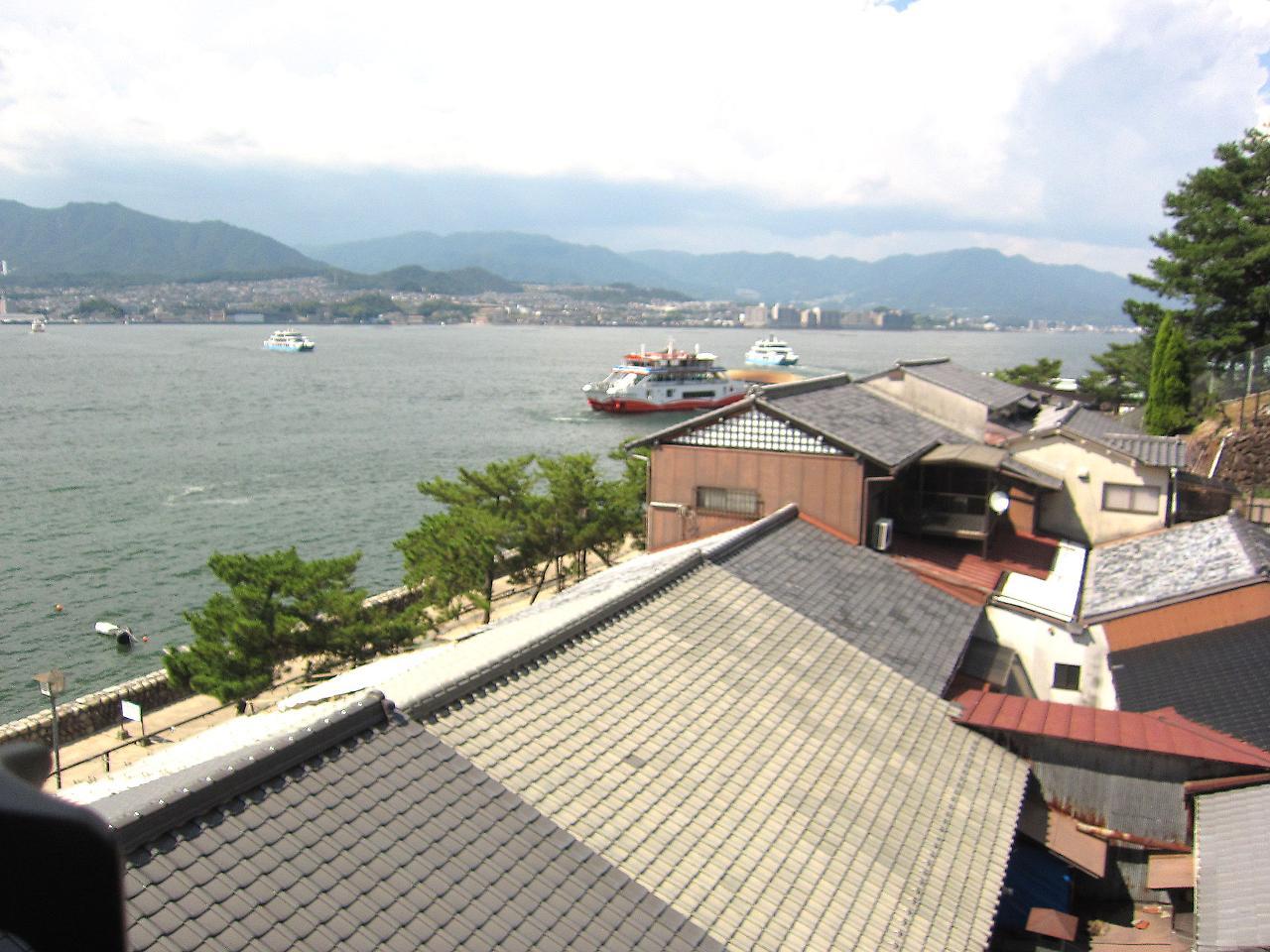 Sakuraya Hotel Хатсукаичи Екстериор снимка