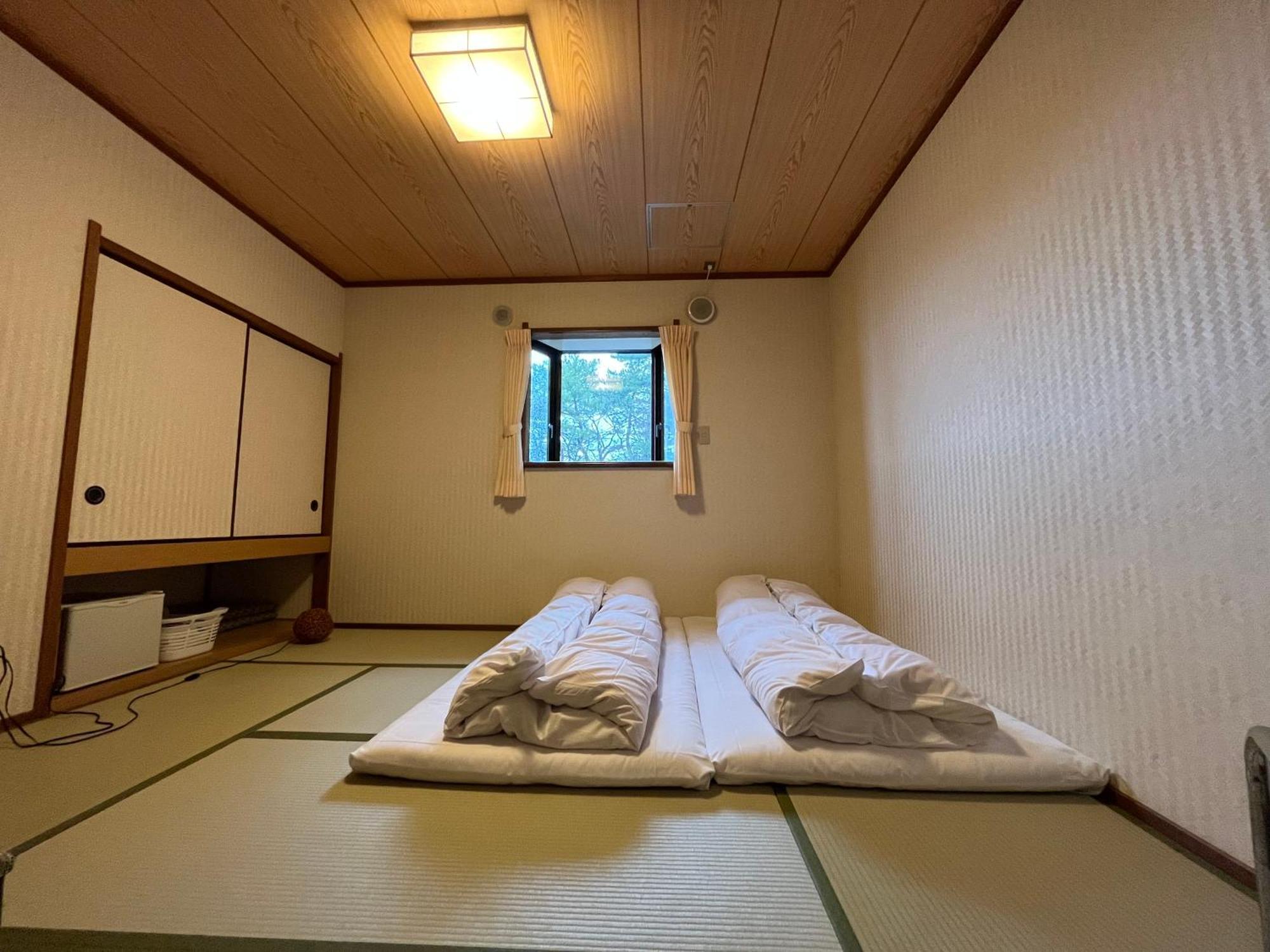 Sakuraya Hotel Хатсукаичи Екстериор снимка