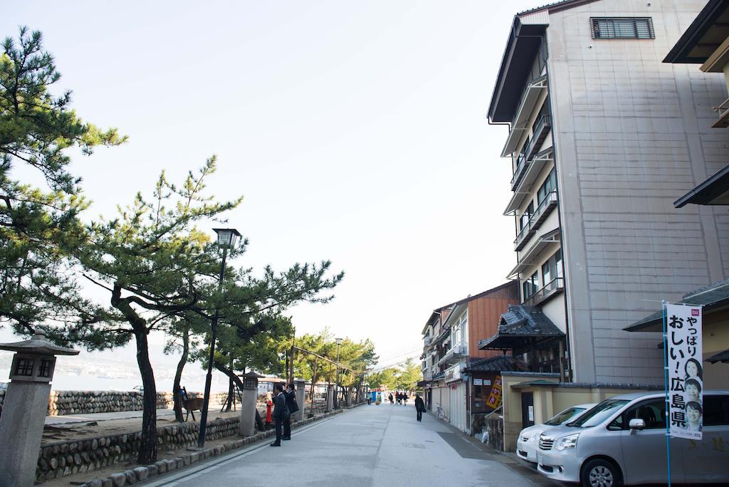 Sakuraya Hotel Хатсукаичи Екстериор снимка