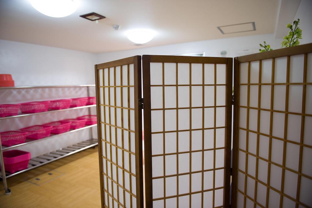 Sakuraya Hotel Хатсукаичи Екстериор снимка